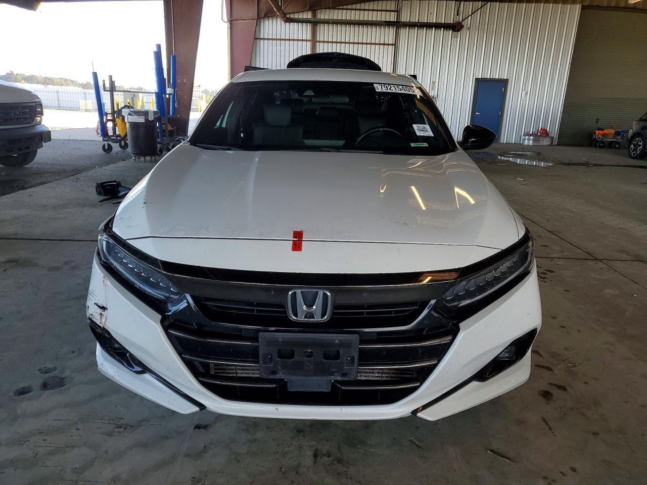 2021 HONDA 6004fi