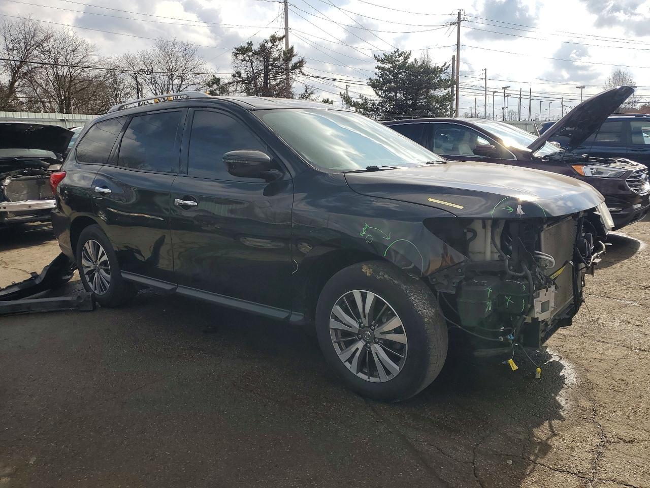 2019 NISSAN PATHFINDER