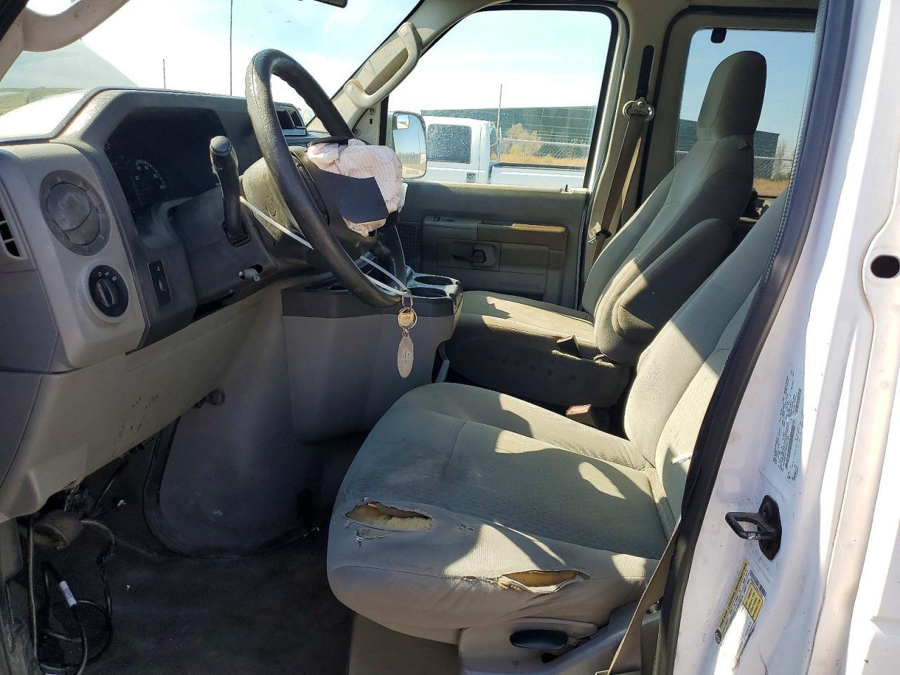 2009 FORD Econoline E350