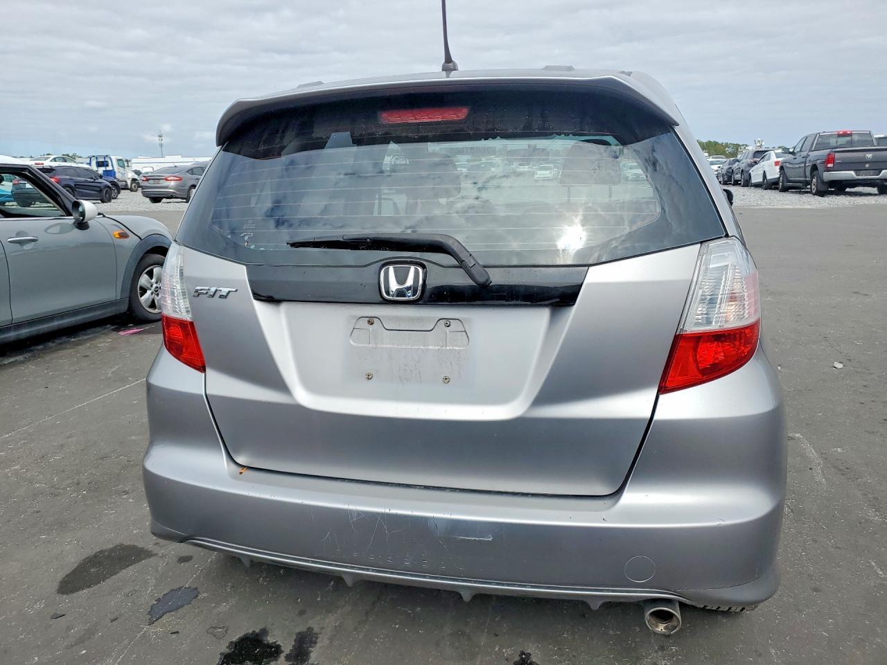2009 HONDA FIT