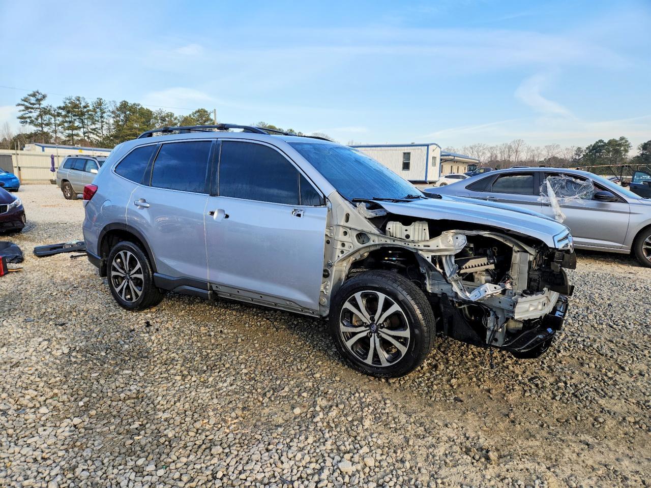 2019 SUBARU FORESTER