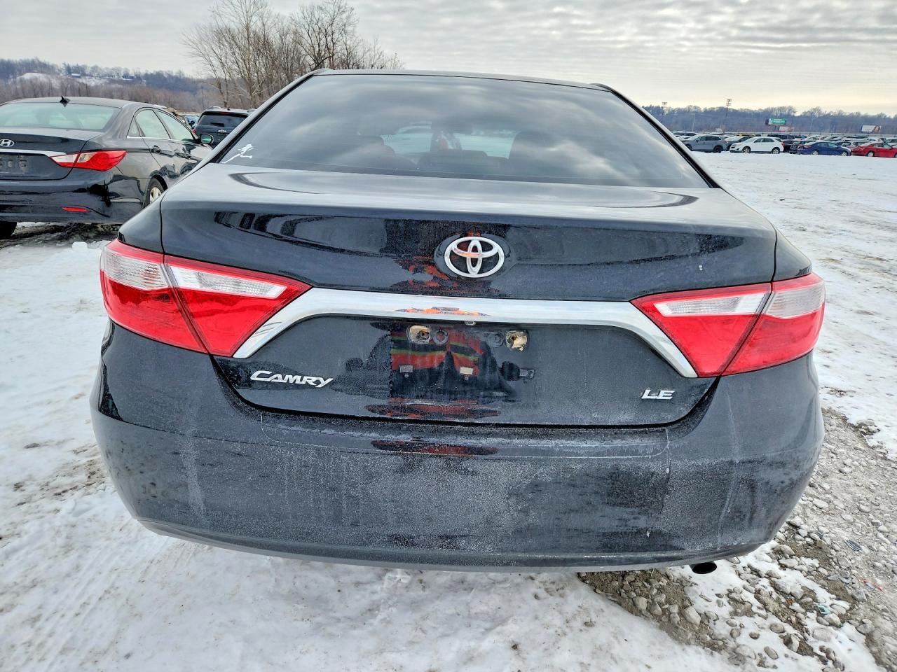 2015 TOYOTA CAMRY