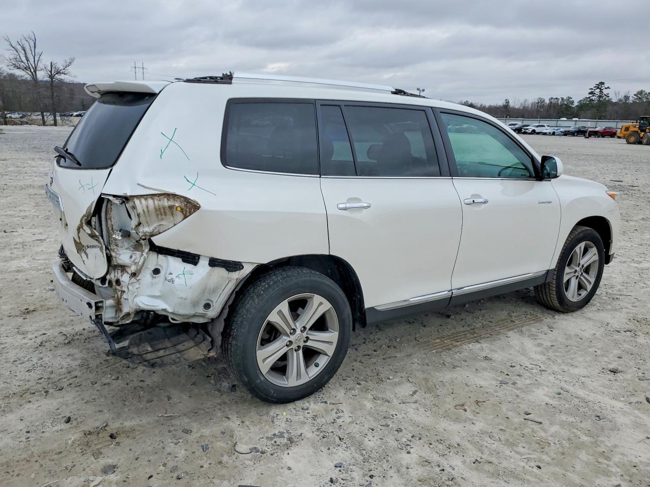 2013 TOYOTA HIGHLANDER
