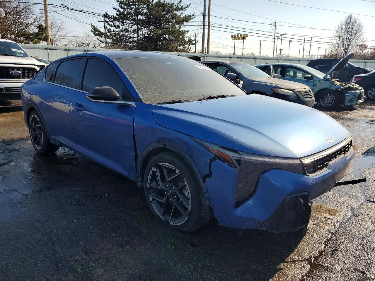 2025 KIA K4