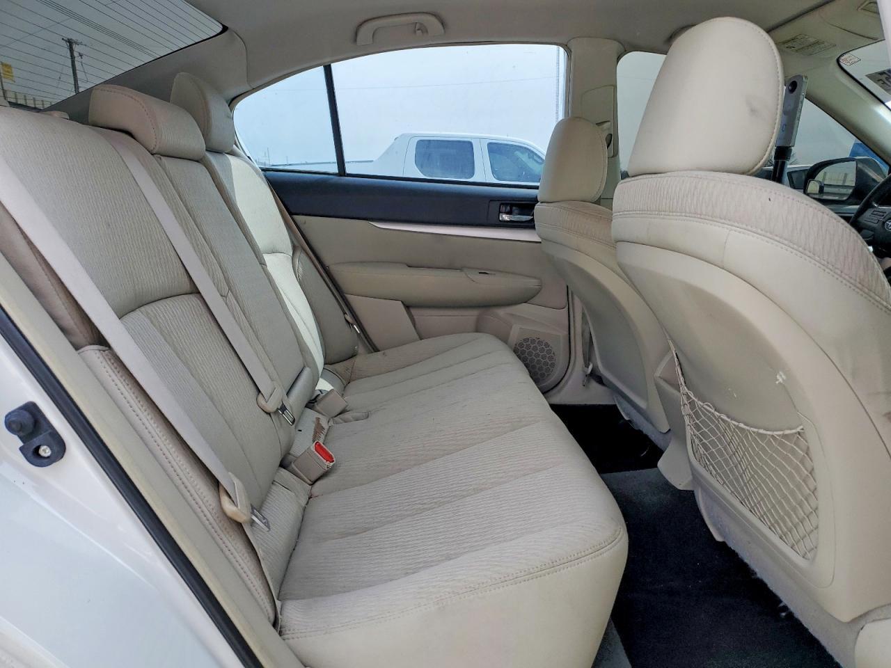 2011 SUBARU Legacy