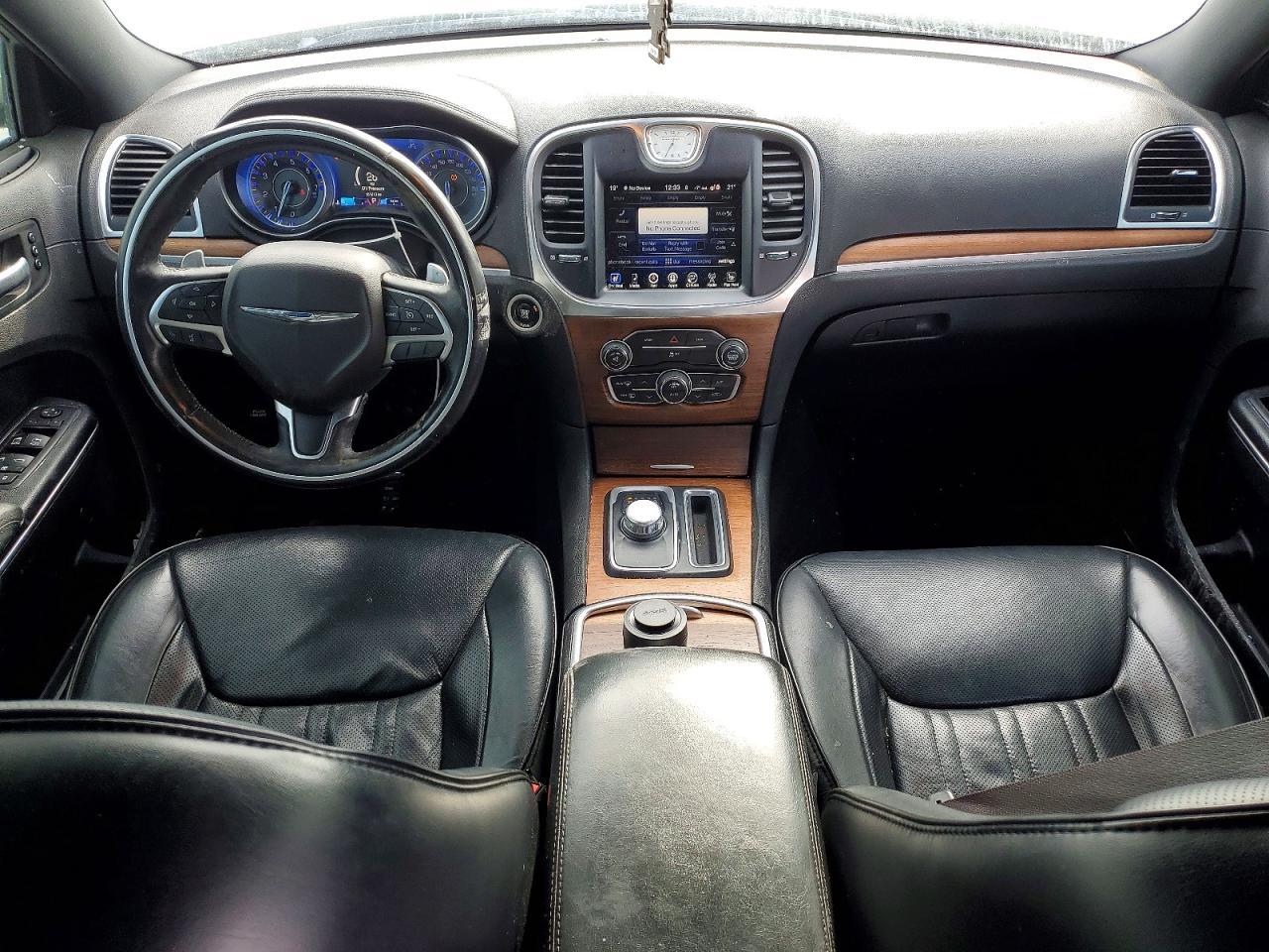 2016 CHRYSLER 300