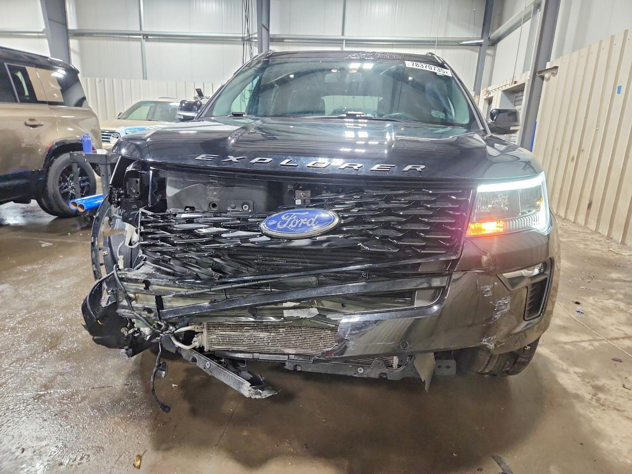2019 FORD Explorer Sport Trac