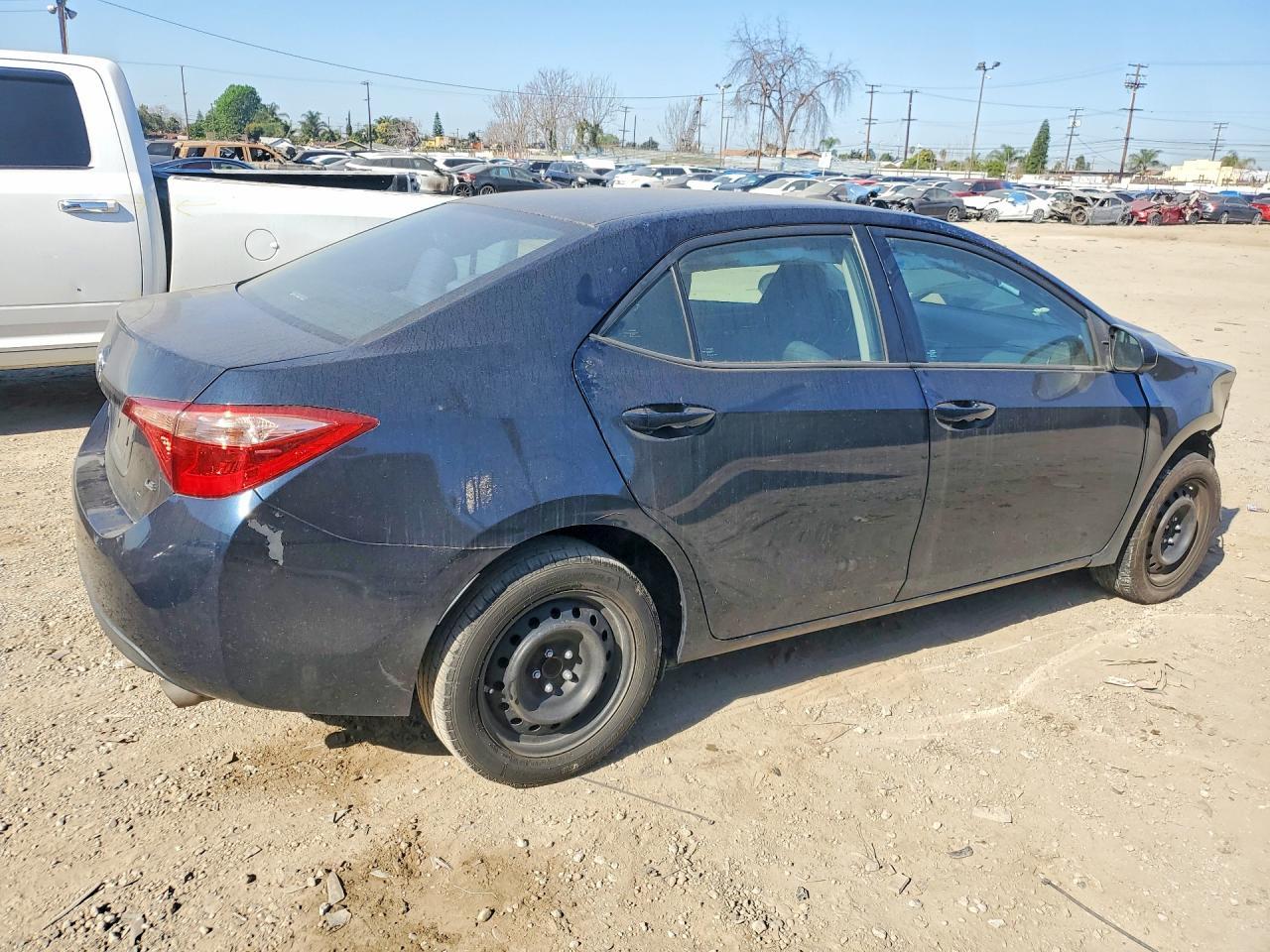 2017 TOYOTA COROLLA