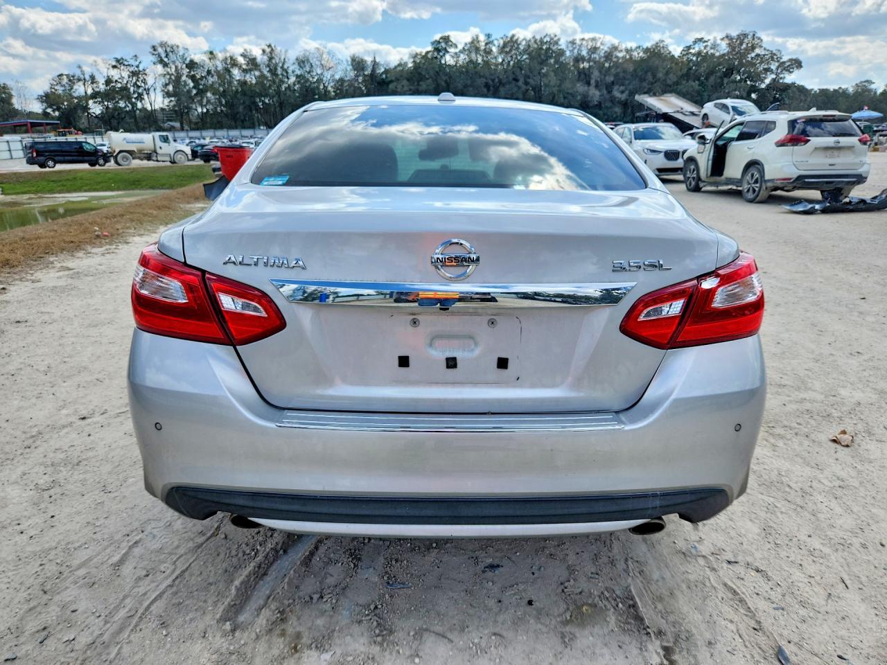 2016 NISSAN ALTIMA