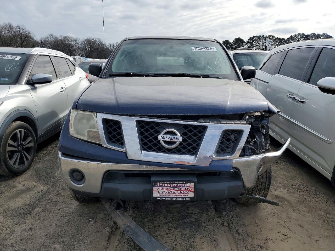 2011 NISSAN Frontier
