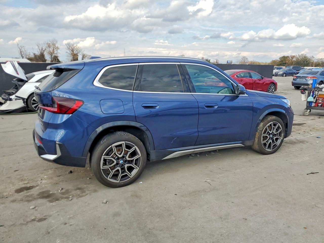 2025 BMW X1
