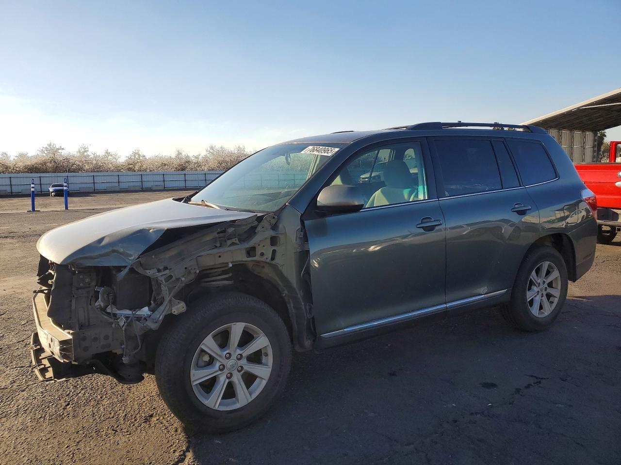 2013 TOYOTA HIGHLANDER