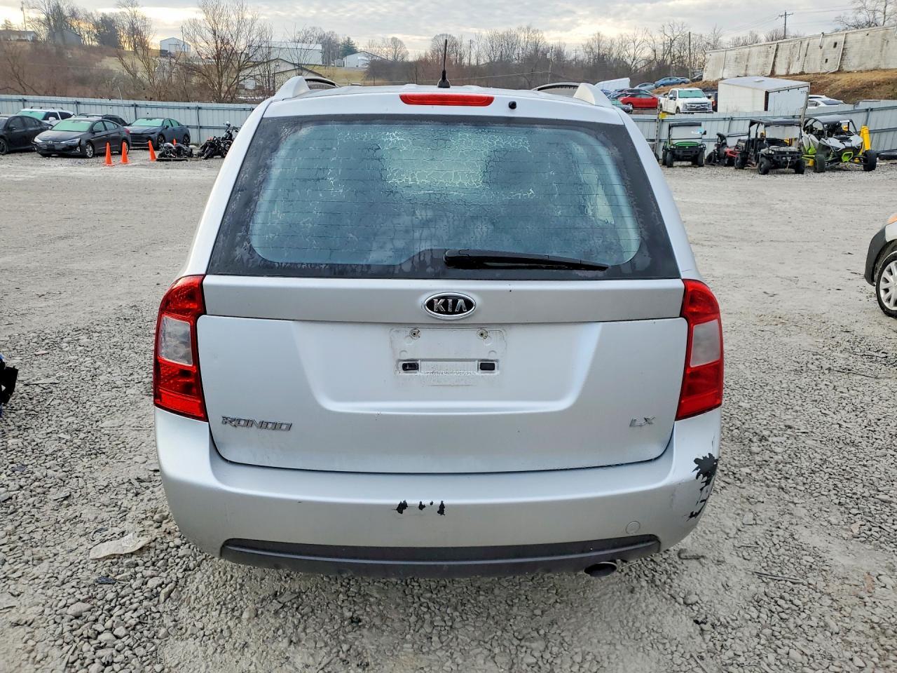 2007 KIA RONDO