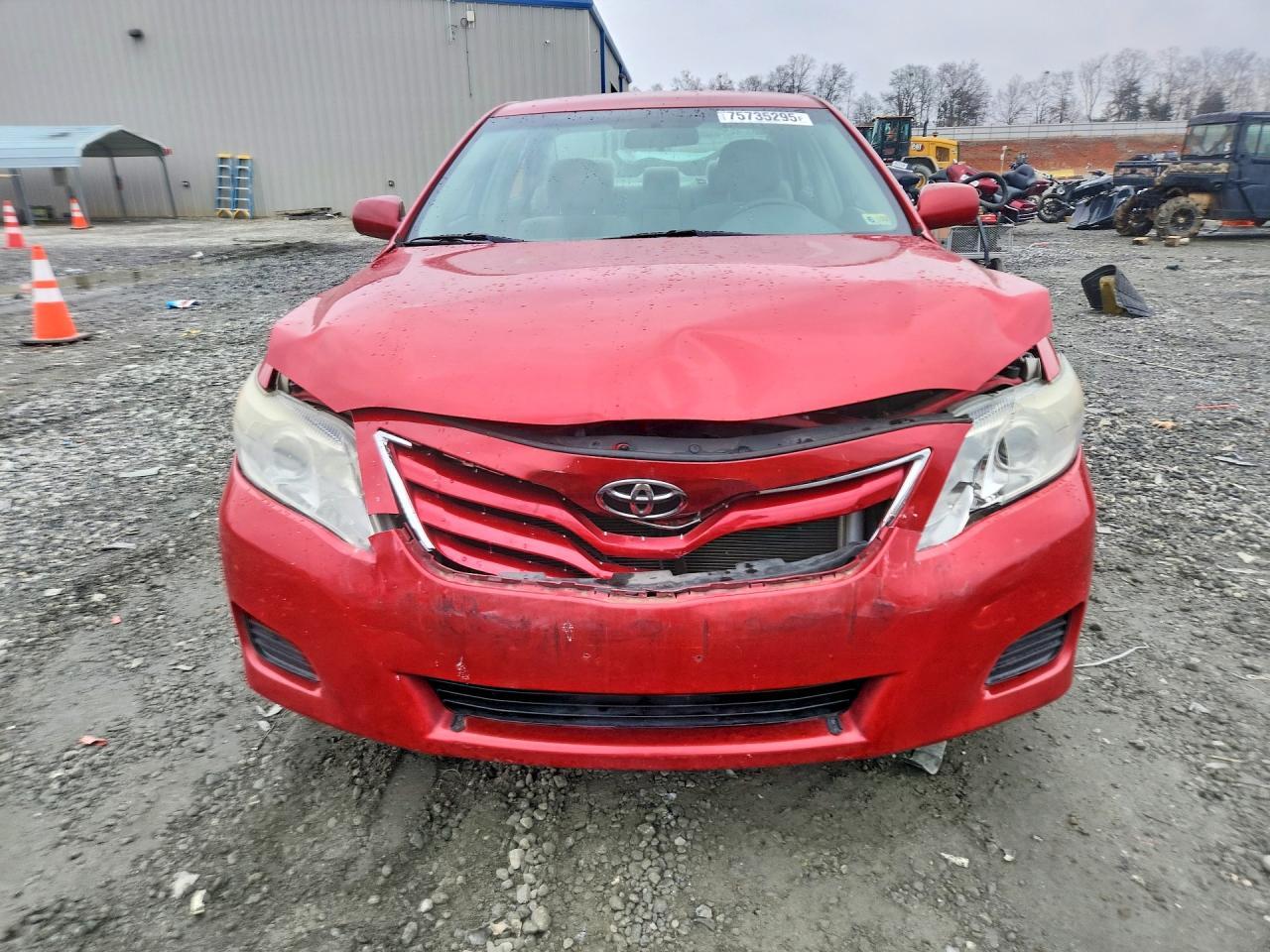 2011 TOYOTA CAMRY