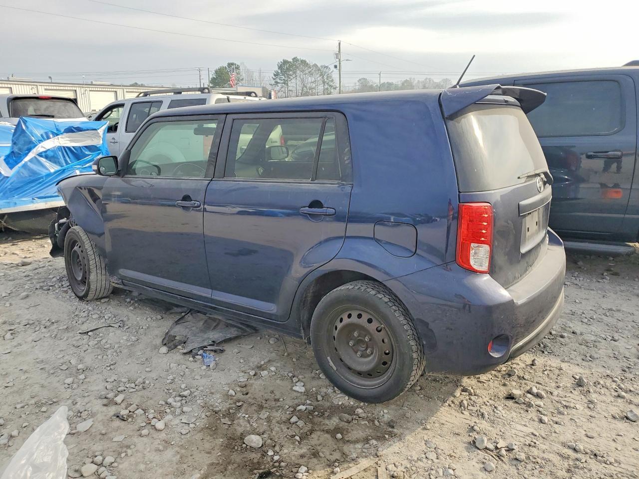2015 TOYOTA SCION