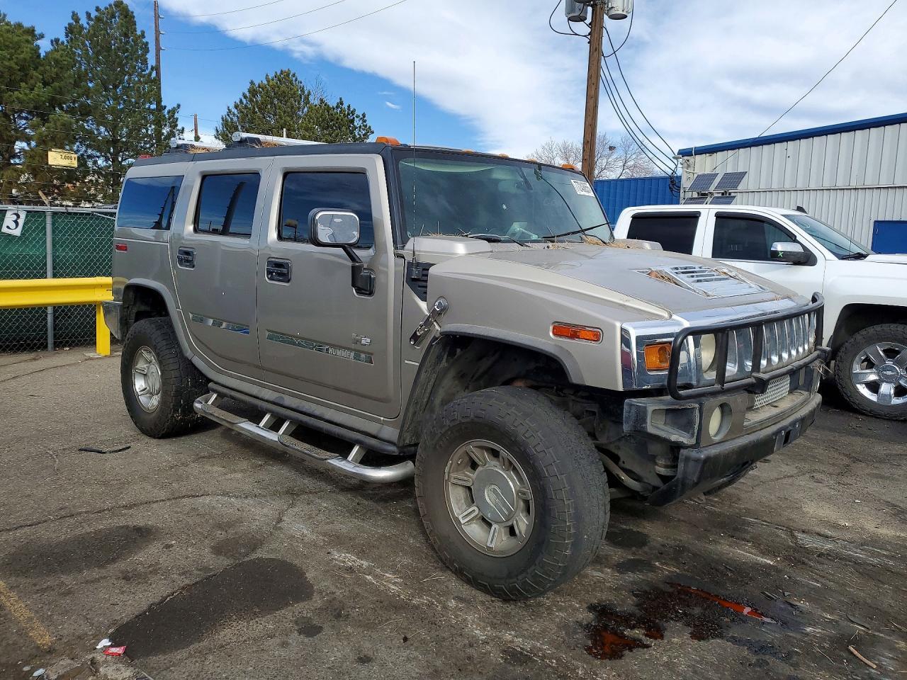 2004 HUMMER H2