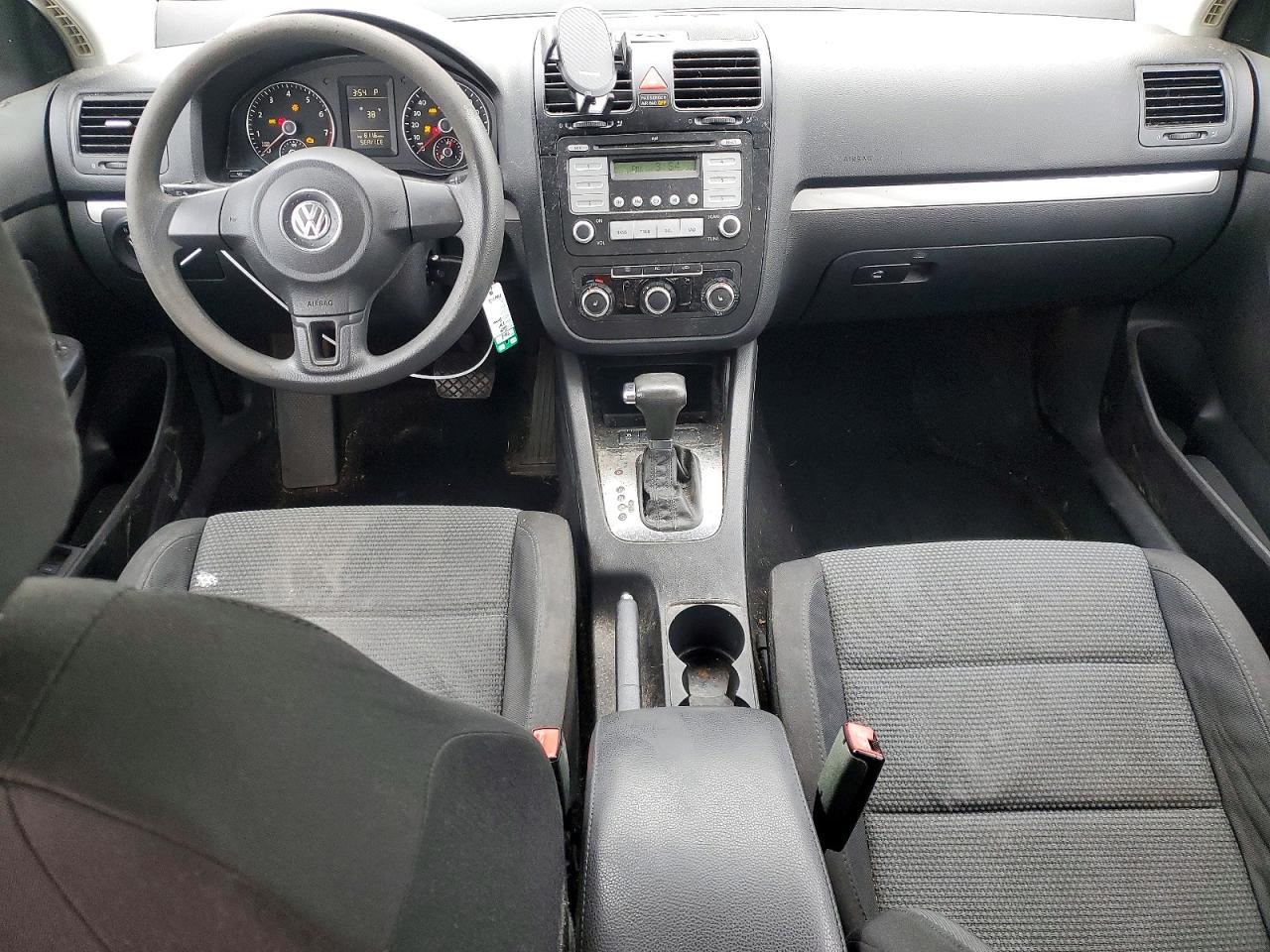 2010 VOLKSWAGEN JETTA