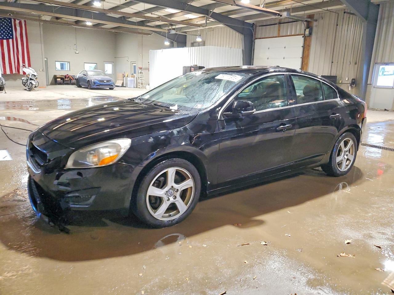 2013 VOLVO S60
