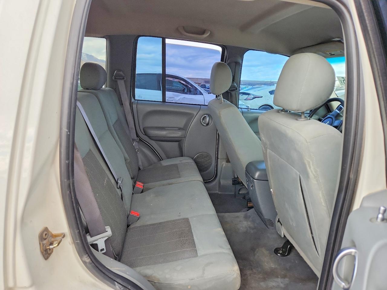 2005 JEEP Liberty