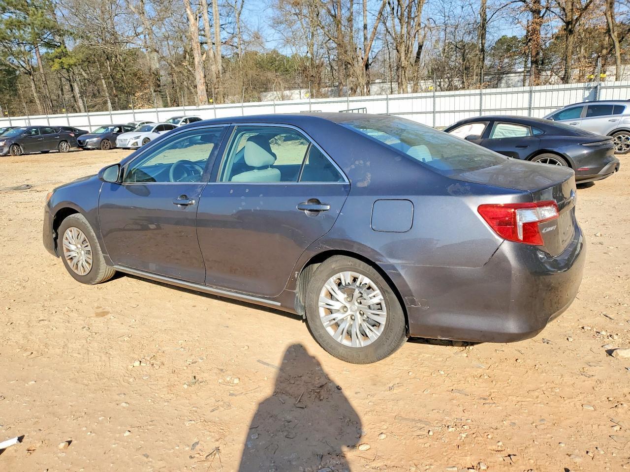 2014 TOYOTA CAMRY