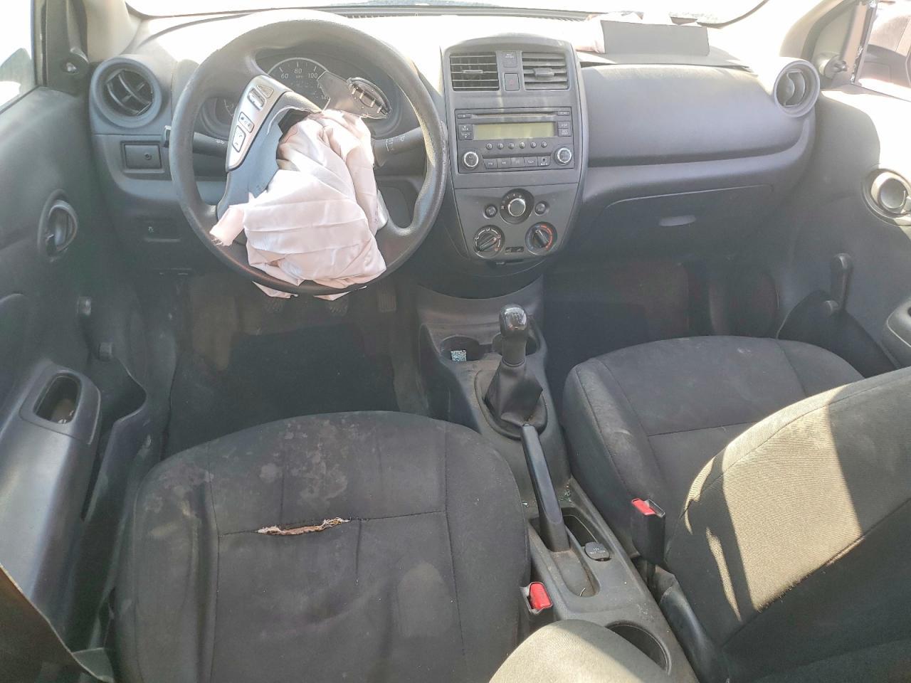 2015 NISSAN VERSA
