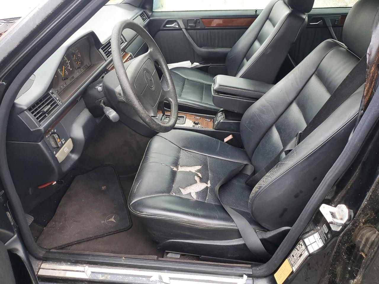 1995 MERCEDES-BENZ E-Class