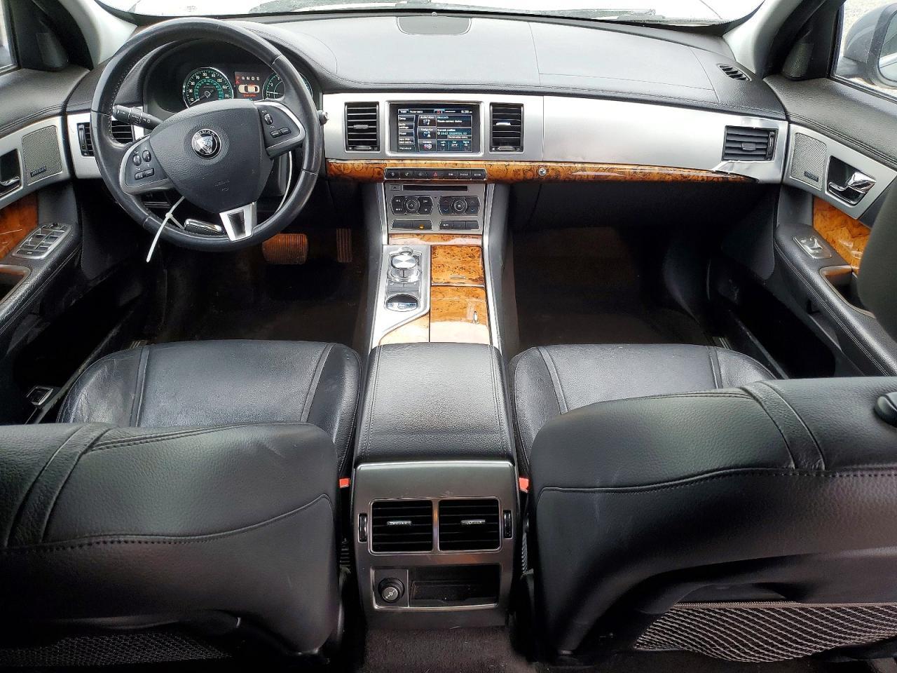 2015 JAGUAR XF