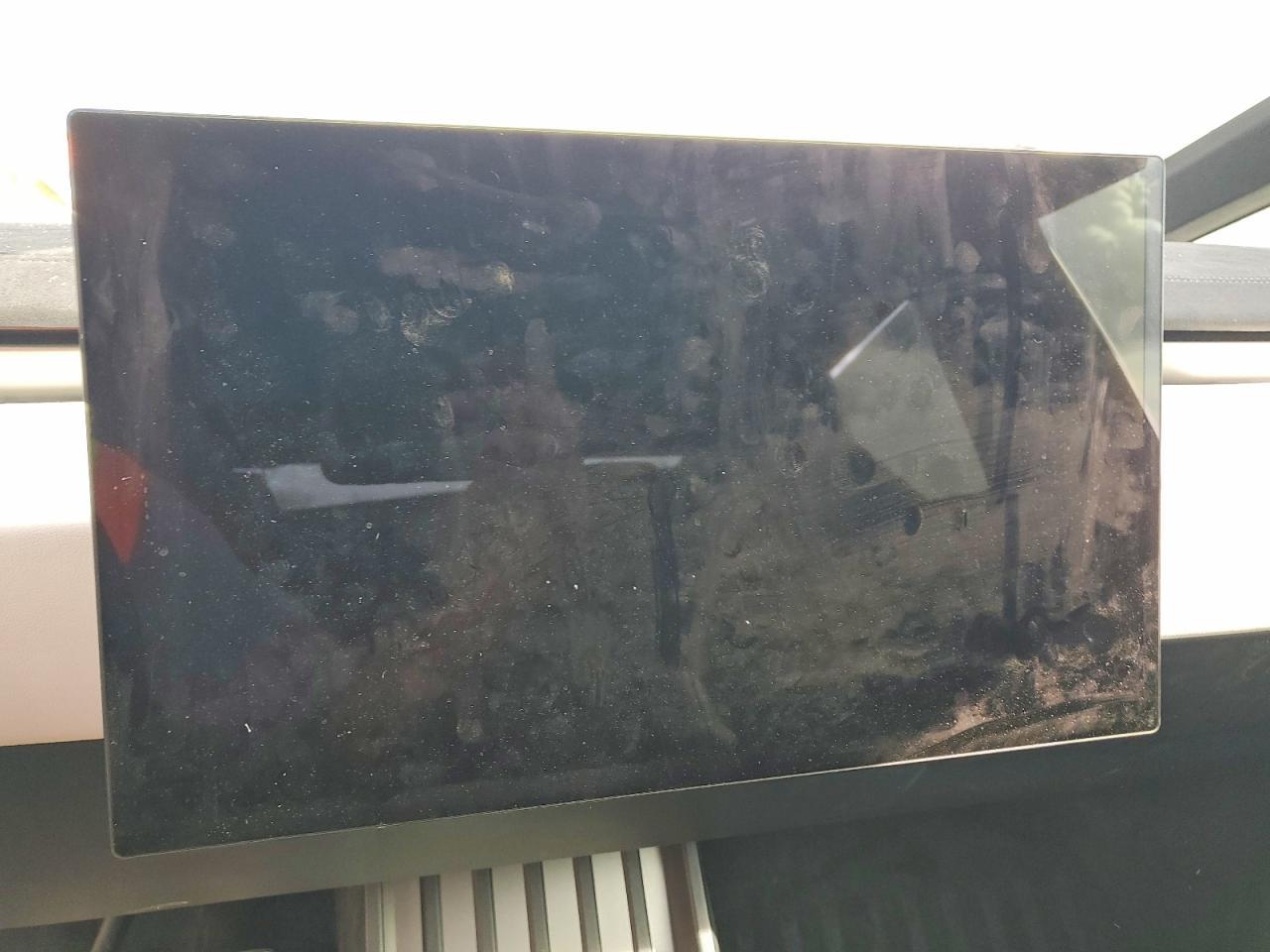 2024 TESLA Cybertruck