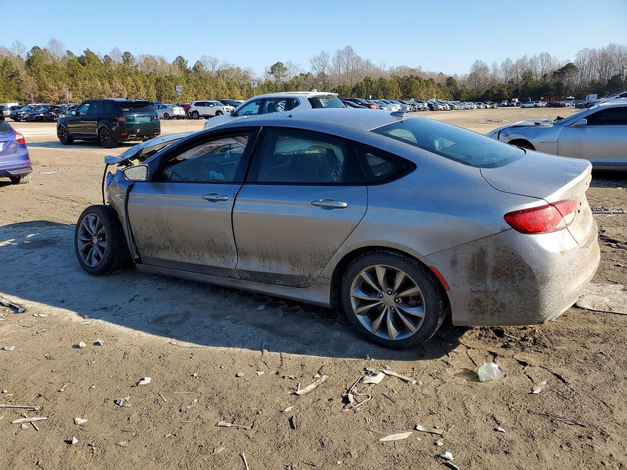 2016 CHRYSLER 200