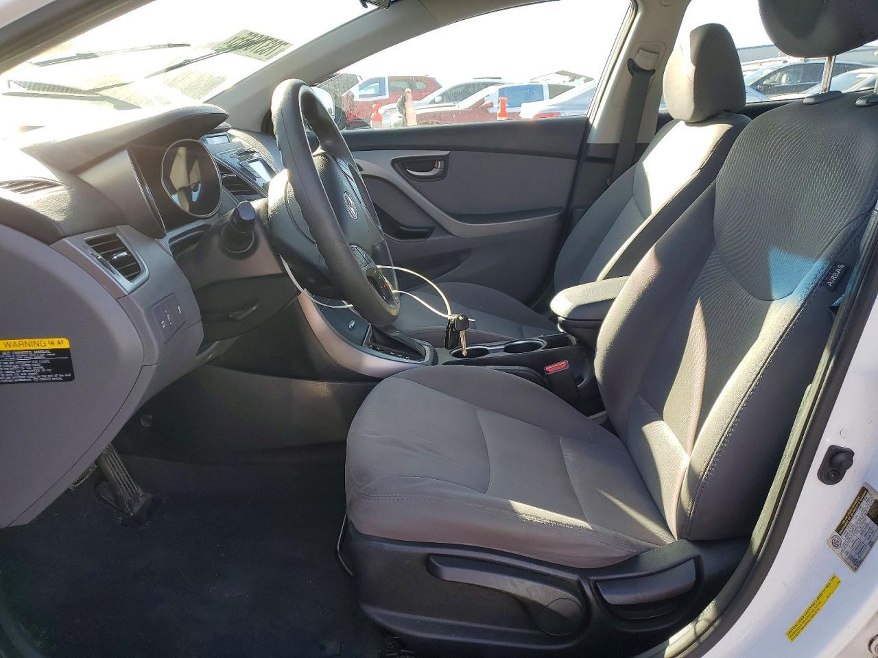 2016 HYUNDAI ELANTRA