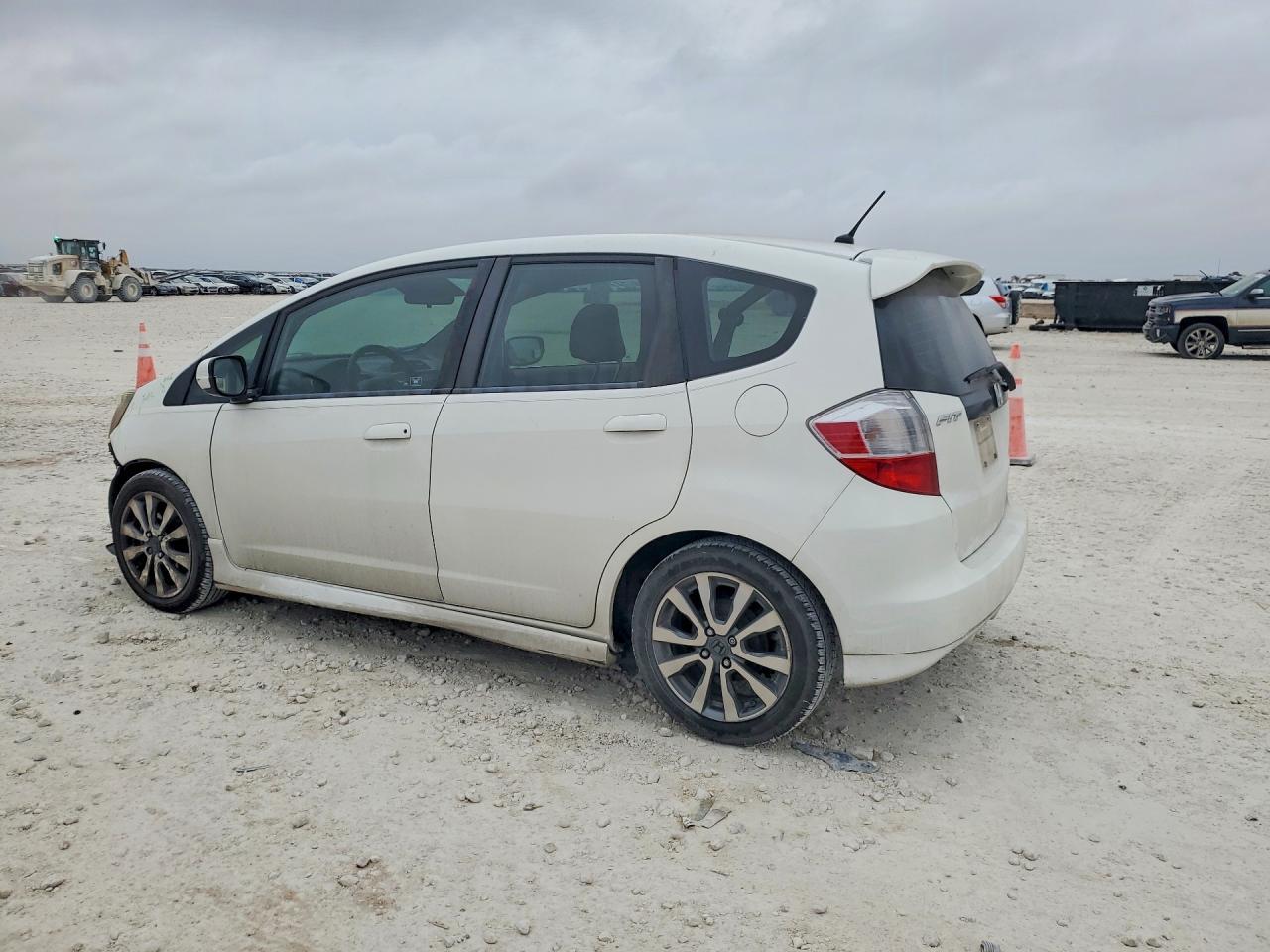 2013 HONDA FIT