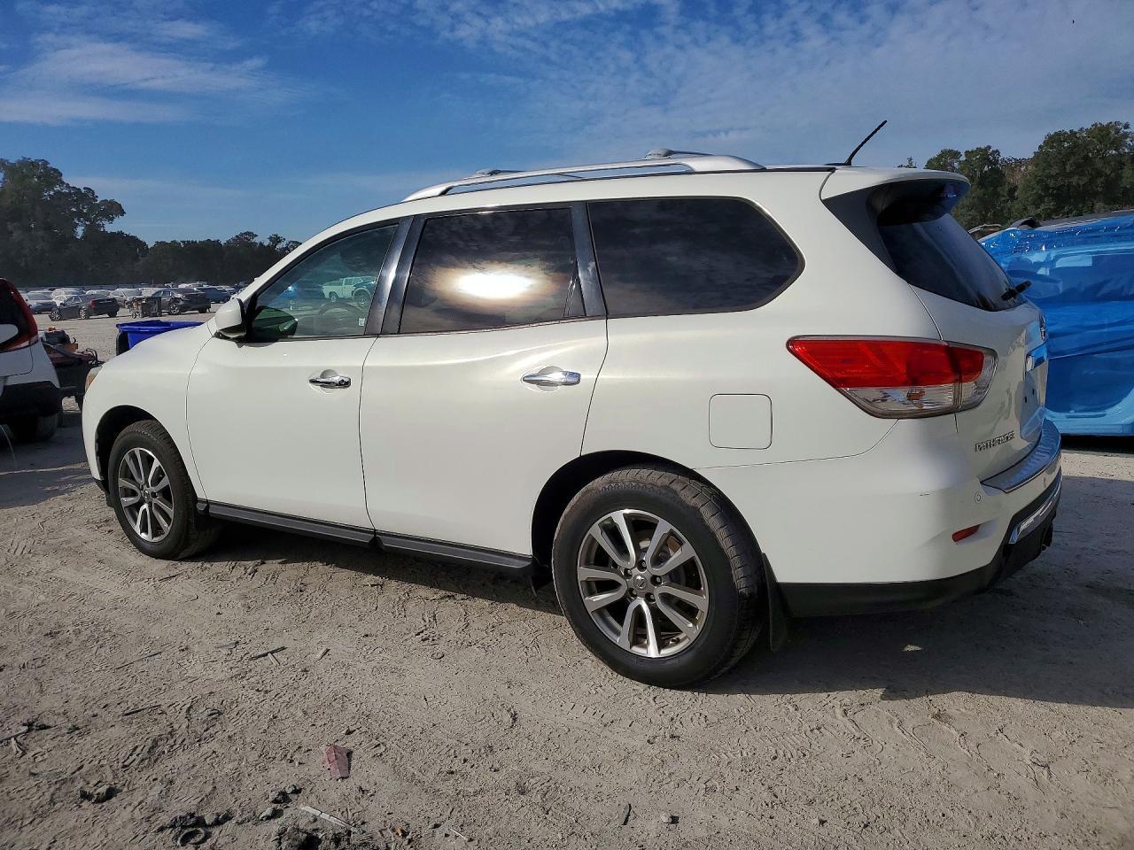 2013 NISSAN PATHFINDER