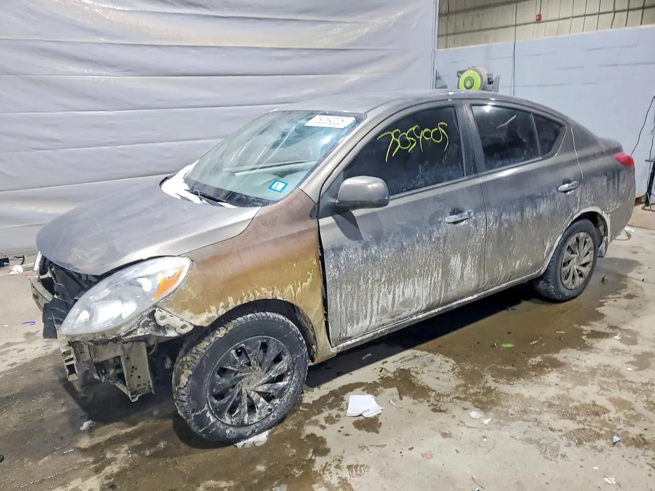 2012 NISSAN VERSA