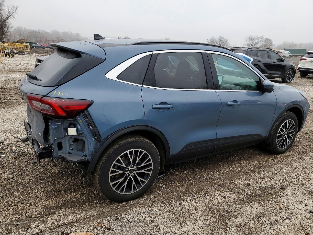 2025 FORD ESCAPE