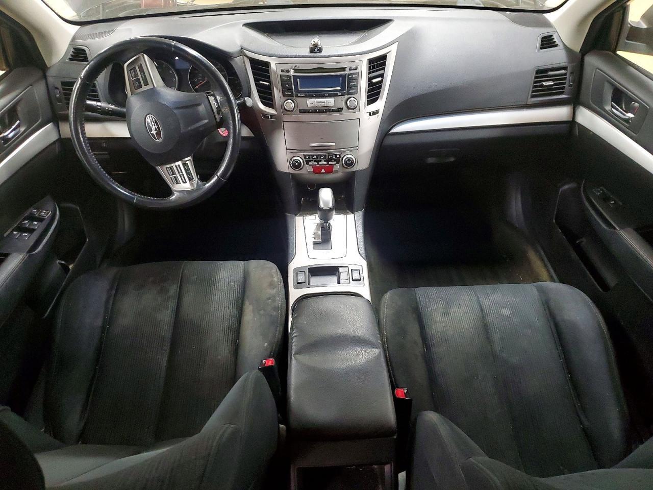 2013 SUBARU Outback