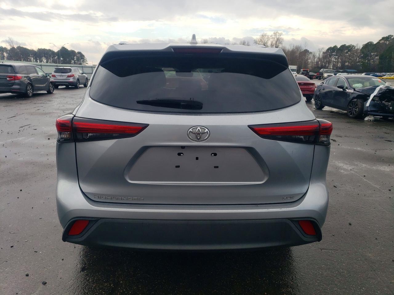 2021 TOYOTA HIGHLANDER