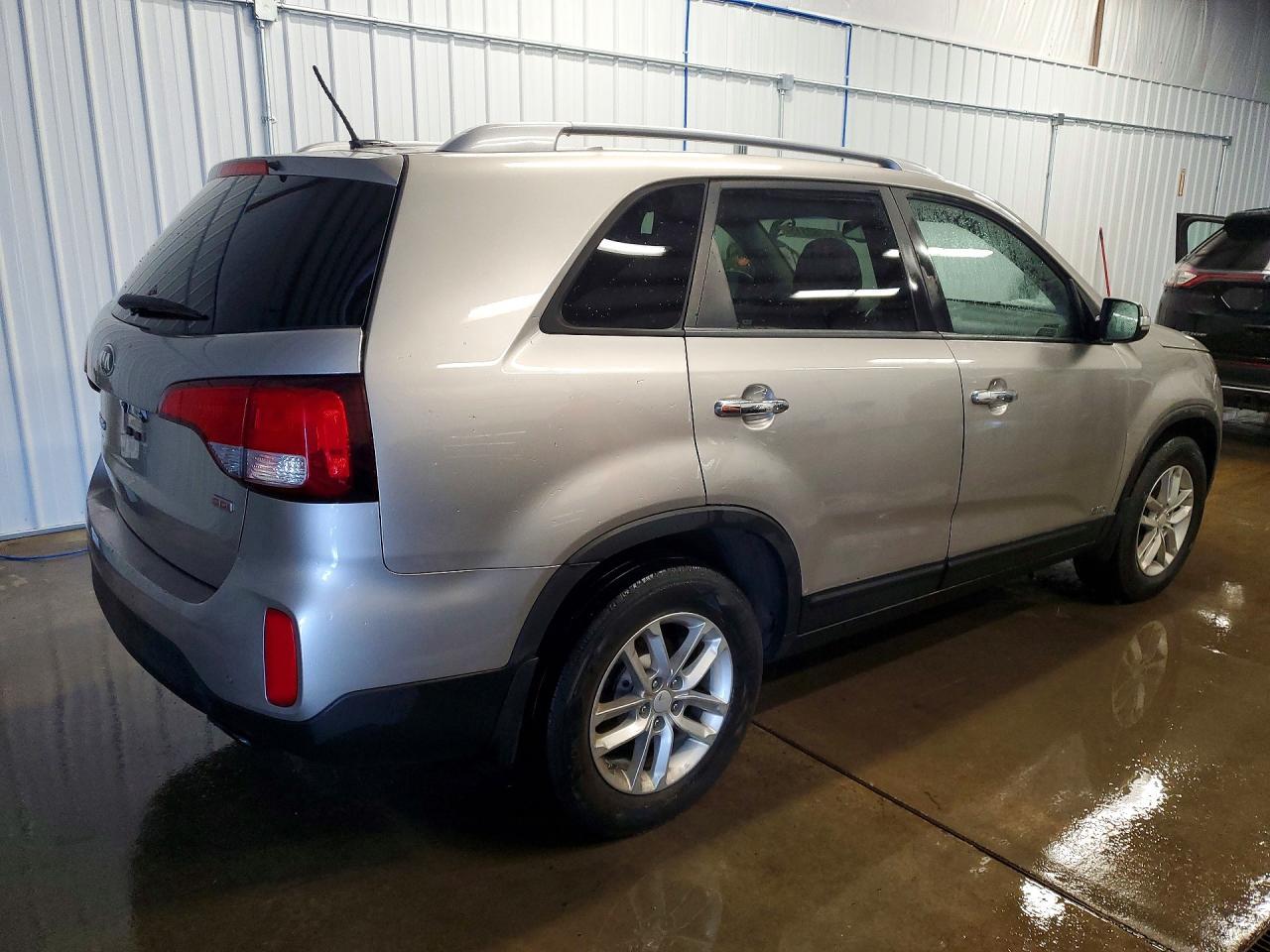 2015 KIA SORENTO