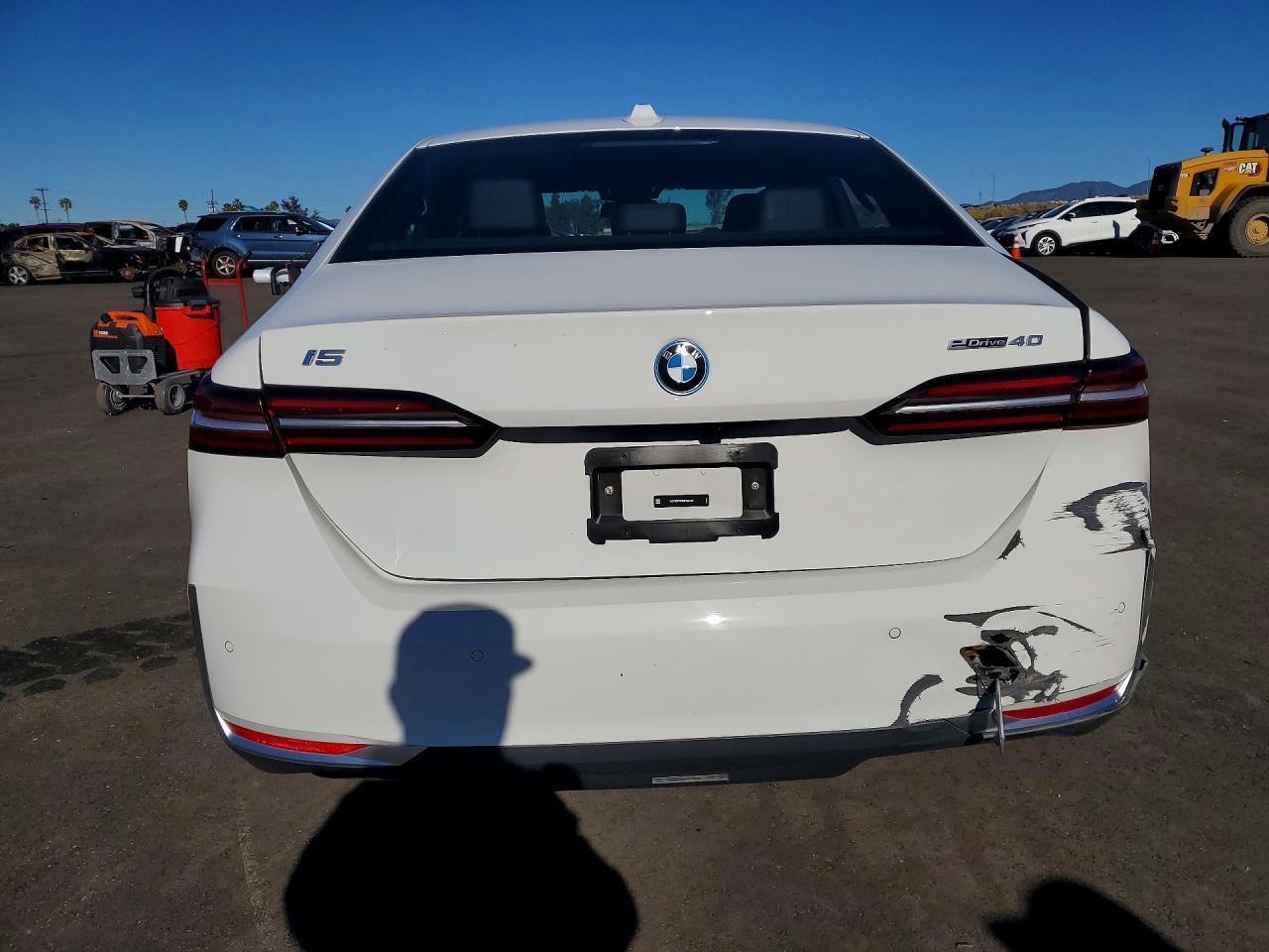 2025 BMW i5