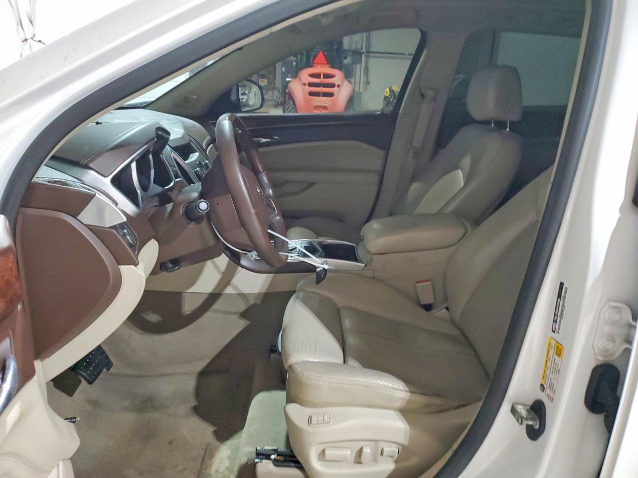 2010 CADILLAC SRX