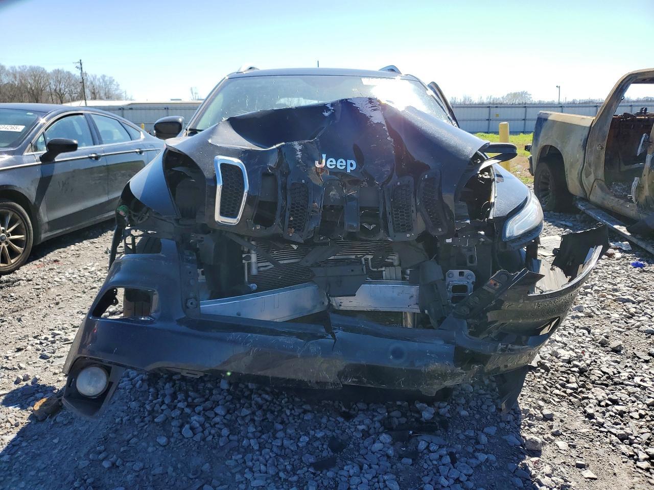 2018 JEEP CHEROKEE