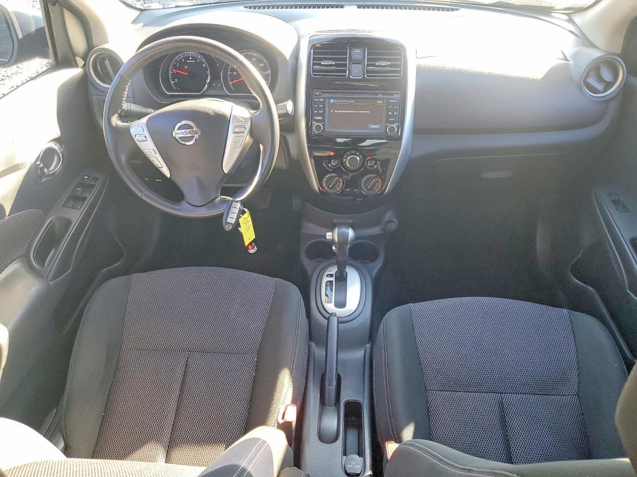 2017 NISSAN VERSA