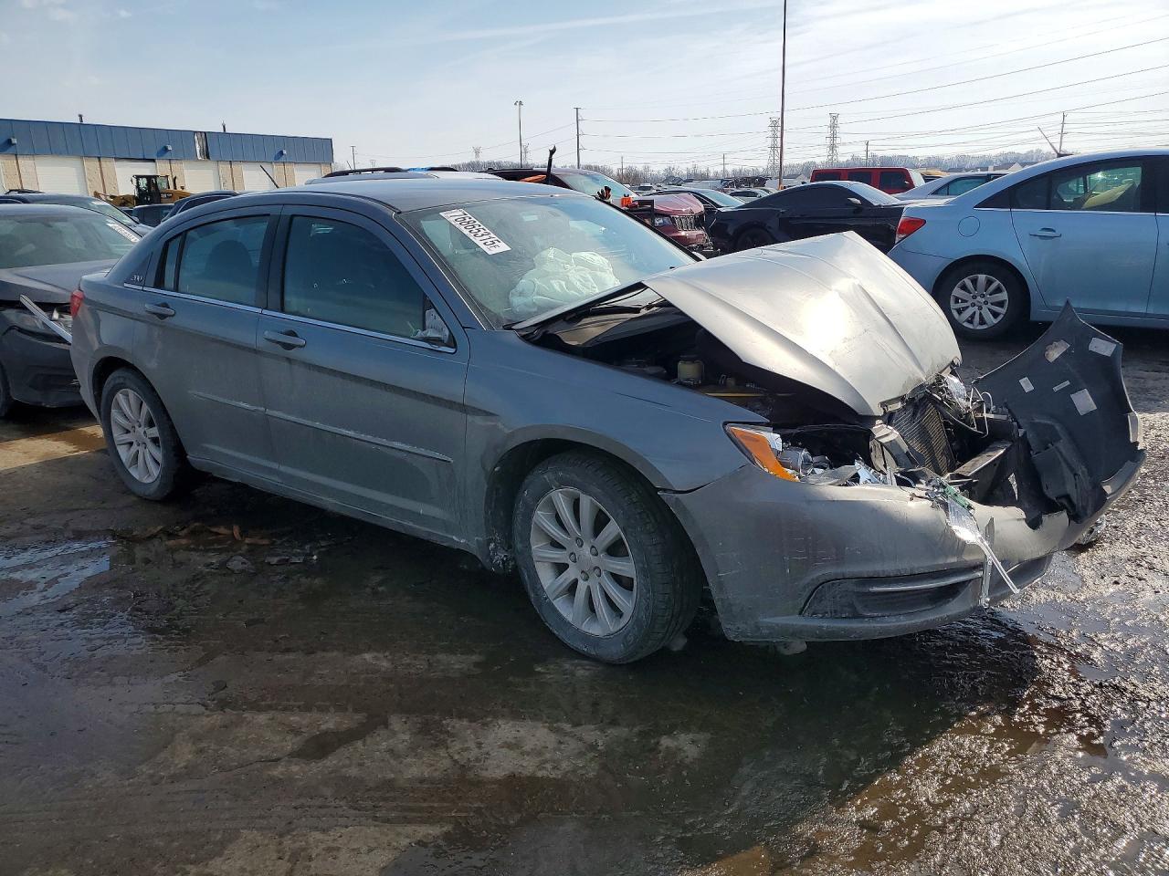 2013 CHRYSLER 200