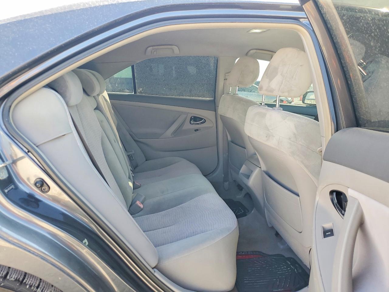2010 TOYOTA CAMRY