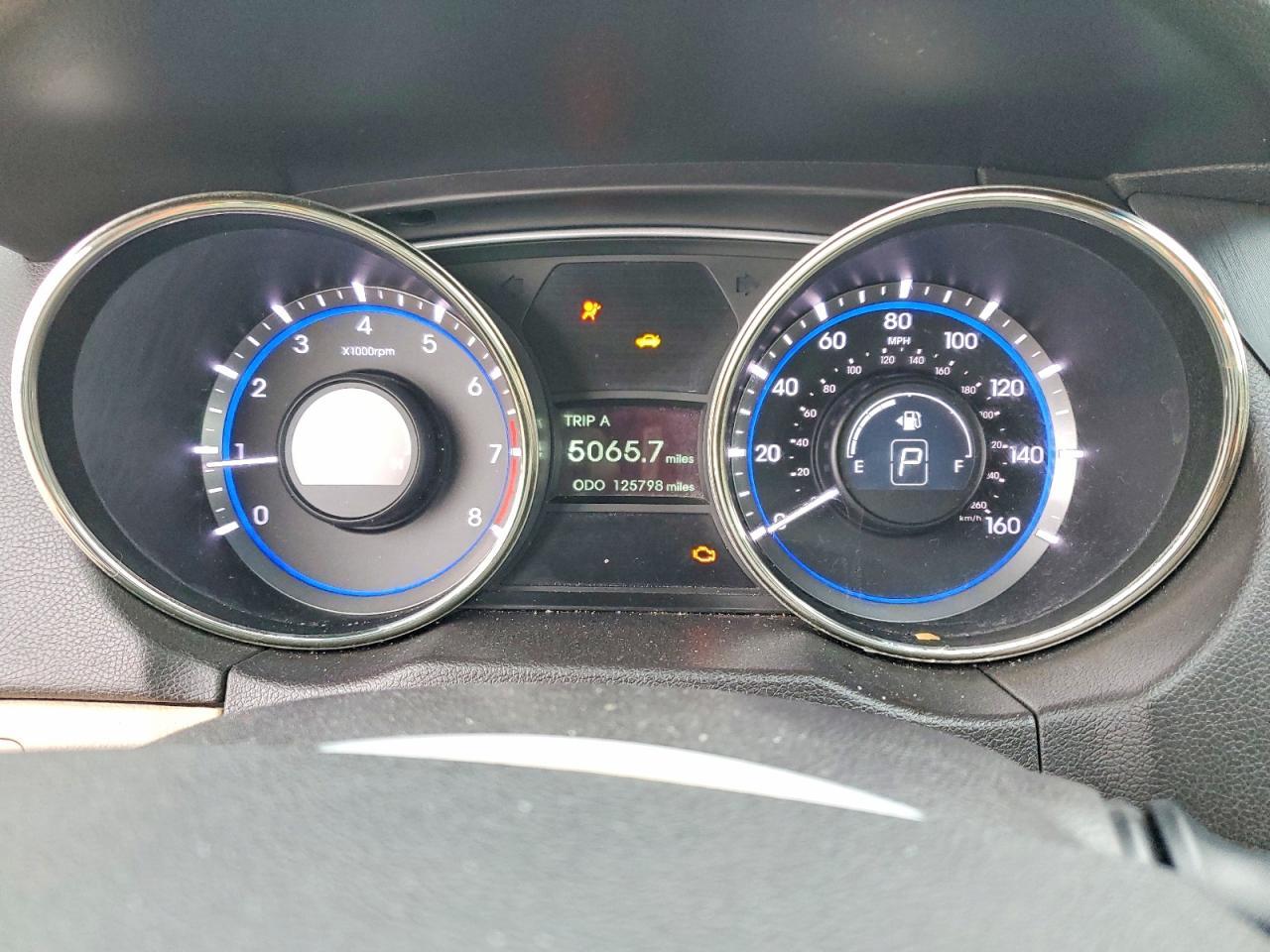 2011 HYUNDAI SONATA