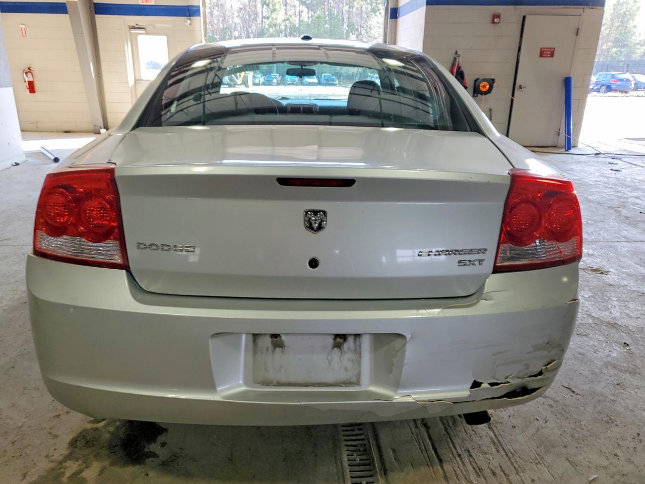 2010 DODGE CHARGER