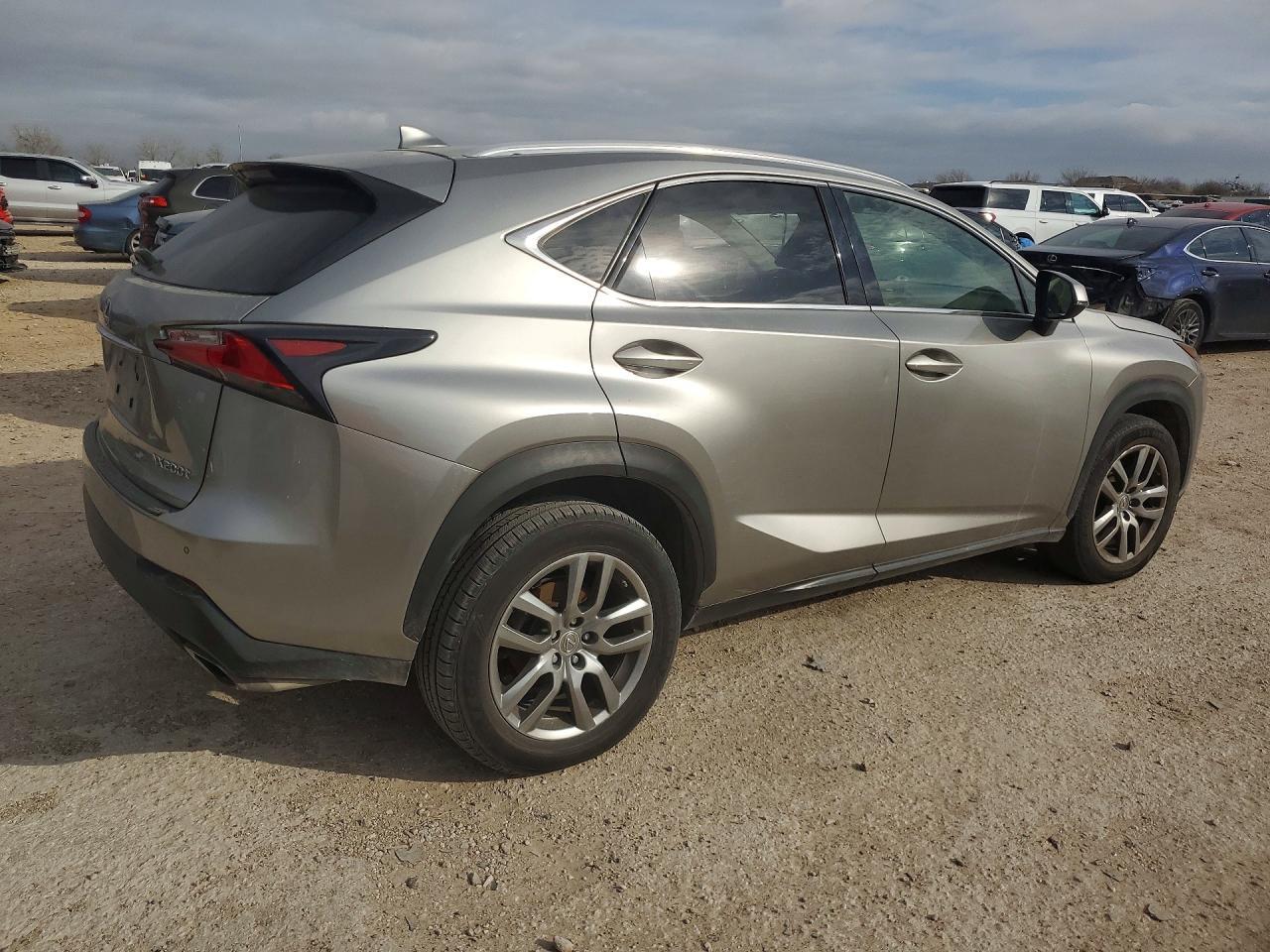 2016 LEXUS NX 200T