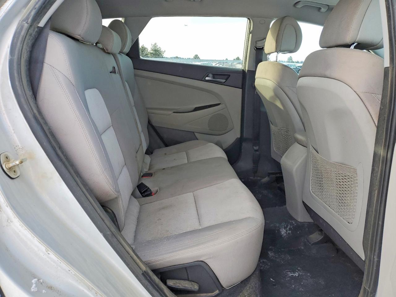 2016 HYUNDAI TUCSON