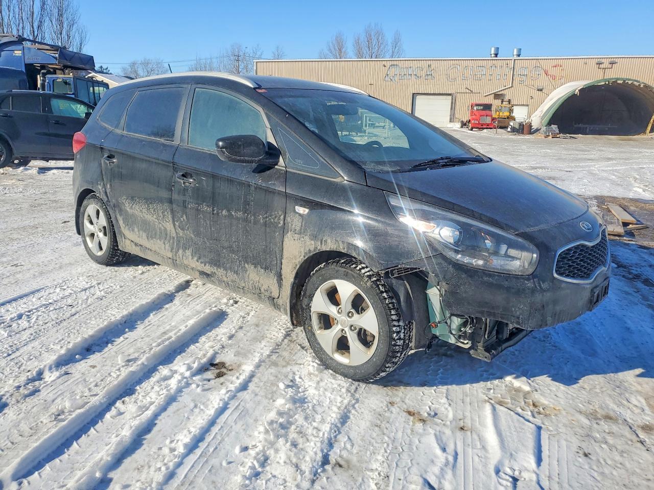 2015 KIA RONDO