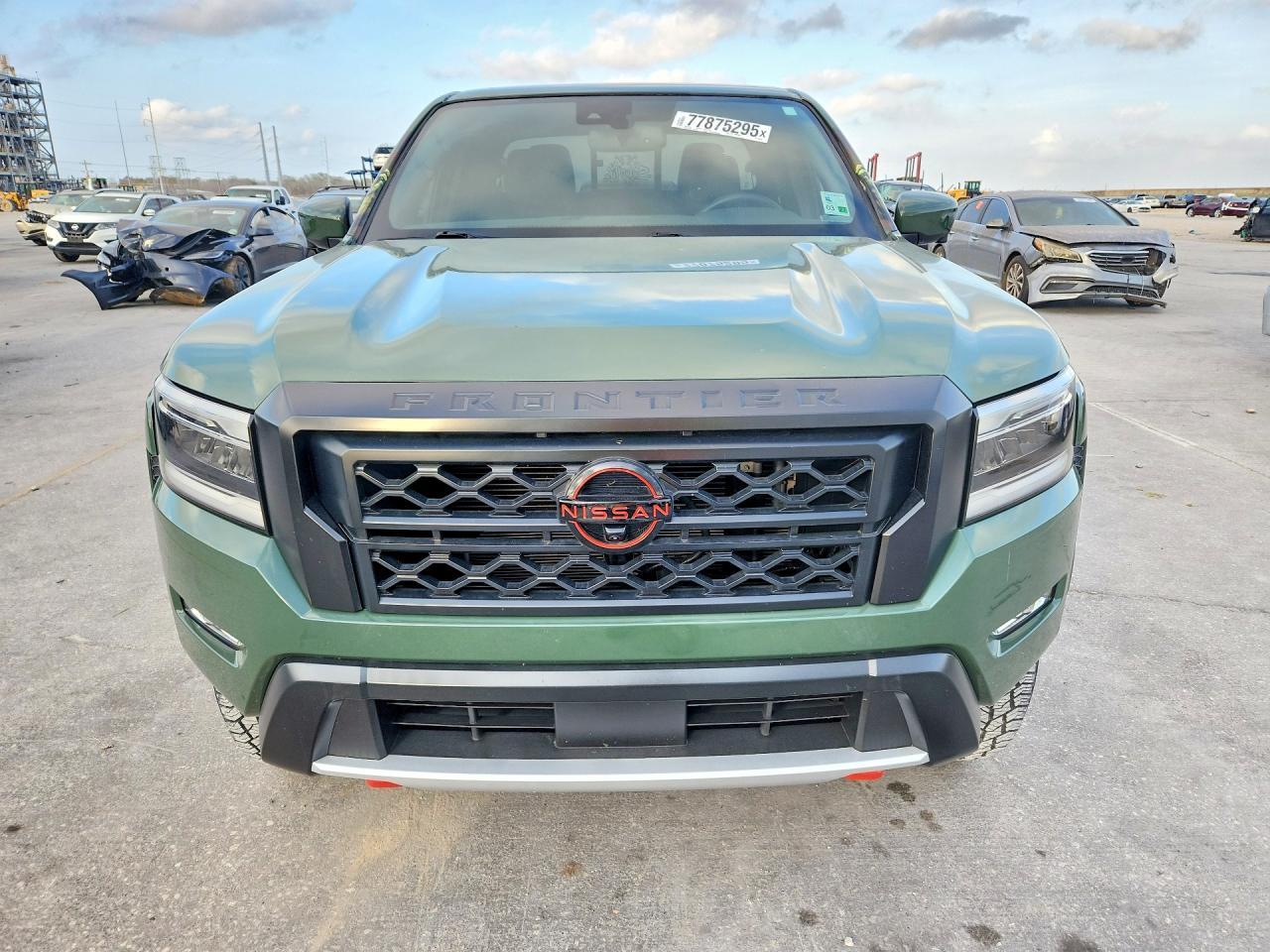 2022 NISSAN Frontier