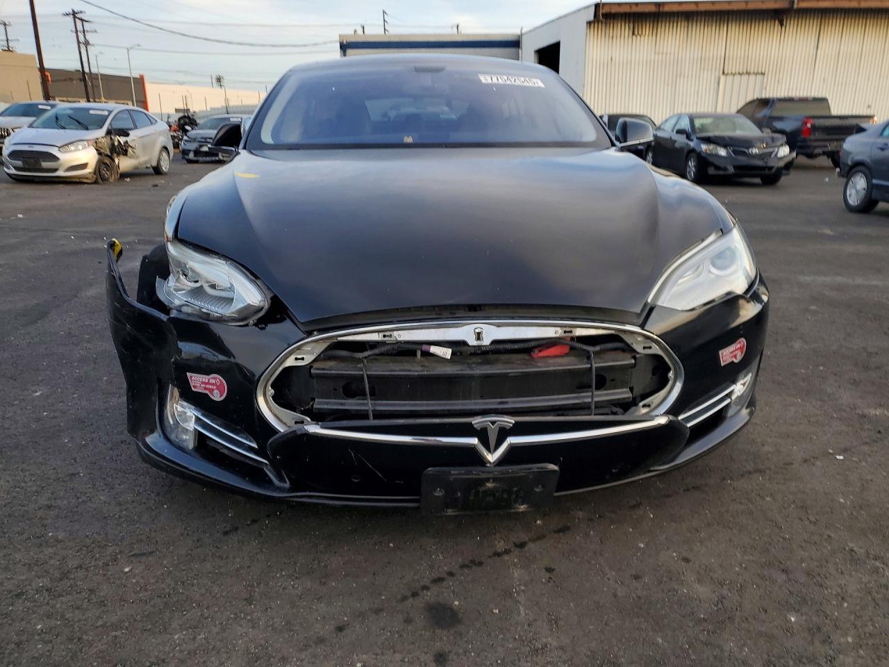 2014 TESLA MODEL S